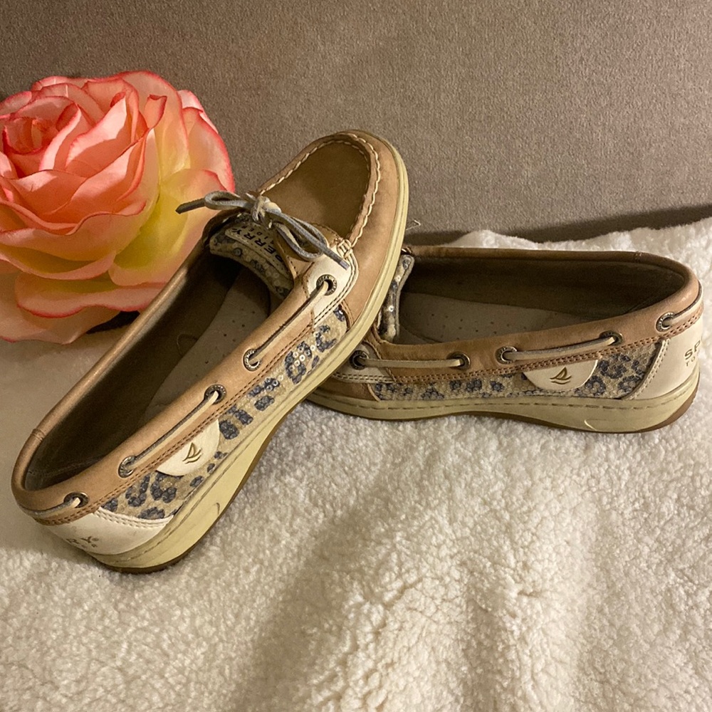 SPERRY top- sider for women’s size 8 good condition